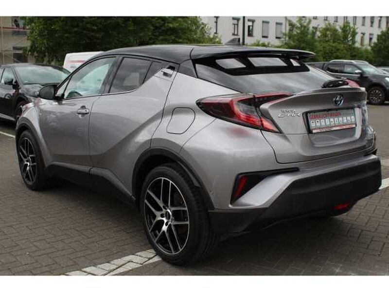 Toyota C-HR 1.8 Hybrid Style Selection Leder Soundsystem JBL LED Mehrzonenklima DAB e-Sitze