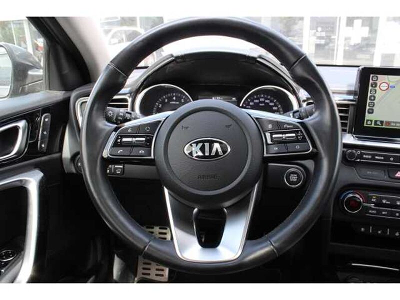 Kia Ceed_sw Platinum Edition EU6d-T(5T, 5 Sitze) 1.4 T-GDI PLATINUM Navi Memory Sitze