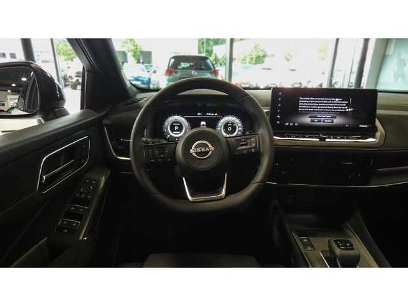 Nissan Qashqai Tekna+ 1.3 DIG-T MHEV Xtronic 4x2 HUD Panorama Navi Leder Memory Sitze Soundsyst