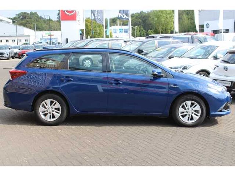 Toyota Auris Touring Sports 1.8 Hybrid 1,8-l-VVT-i Cool Klimaautom Spurhalteass. Fernlichtass. Verkehrszeich