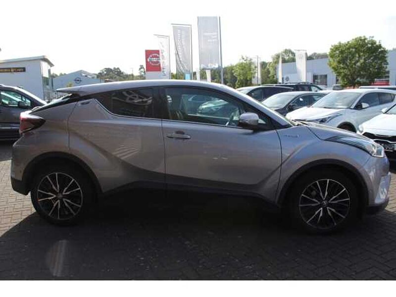 Toyota C-HR Hybrid Lounge 1.8 5-TÜRER, HYBRID 1,8-L, SYSTEMLEISTUNG 122 LED Mehrzonenklima