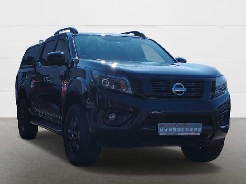 Nissan Navara NP300 N-Guard Double Cab 4x4 2.3 dCi EU6d-T AHK Navi 360 Kamera LED Sperrdiff.