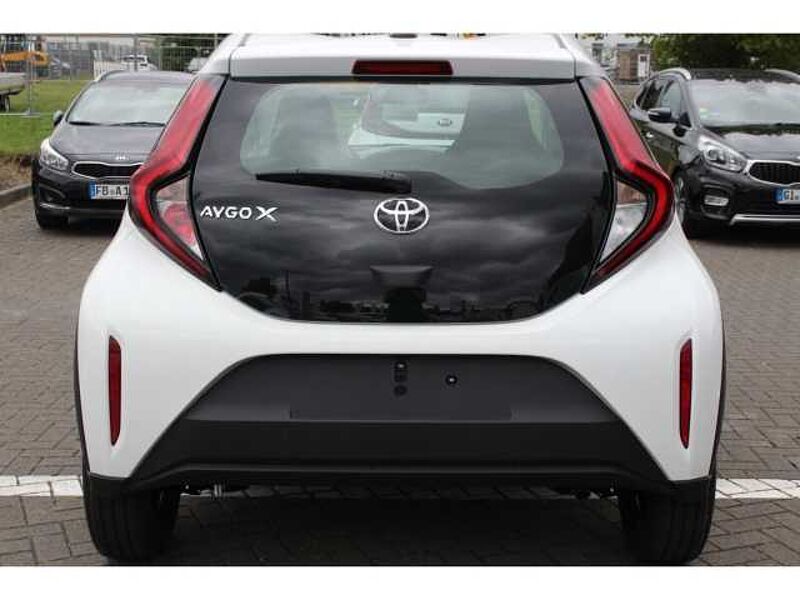 Toyota Aygo X 1,0 Play SITZHZG Apple CarPlay Android Auto Mehrzonenklima 2-Zonen-Klimaautom