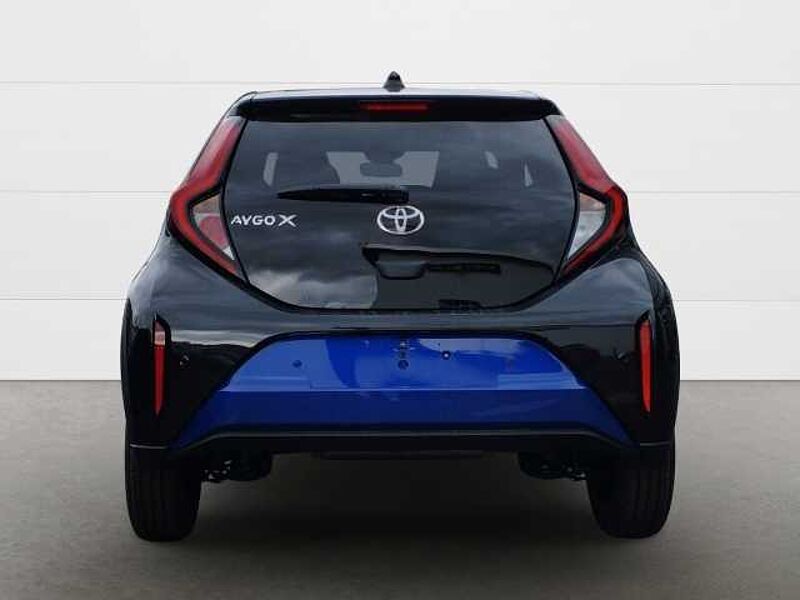 Toyota Aygo X 1,0 l Team D CVT LED Einparkhilfe vorn und hinten Mehrzonenklima