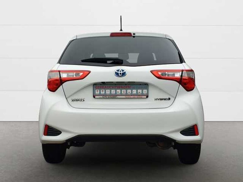 Toyota Yaris Hybrid Y20 Team D 1.5 Dual-VVT-i EU6d-T 5-TÜRER, HYBRID, STUFENLOSES AUTOMATIKGE